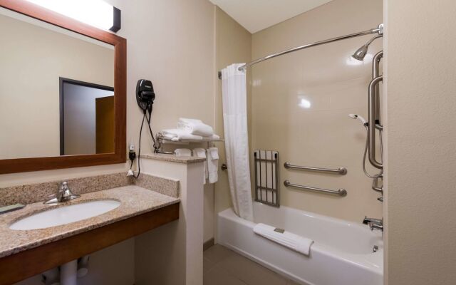 Comfort Inn Wichita East