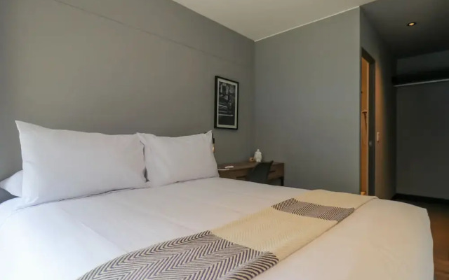 w Magnificent 2BR w Great Balcony in San Isidro