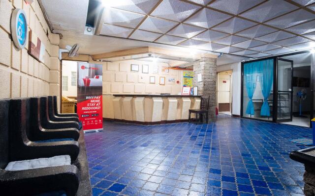 RedDoorz @ Downtown Bacolod