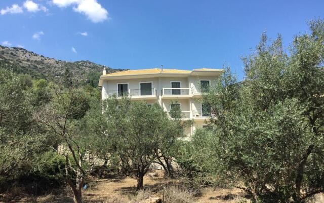Lagkada Suites
