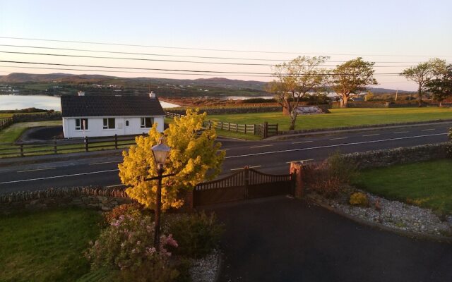 Madra Rua Organic Accommodation