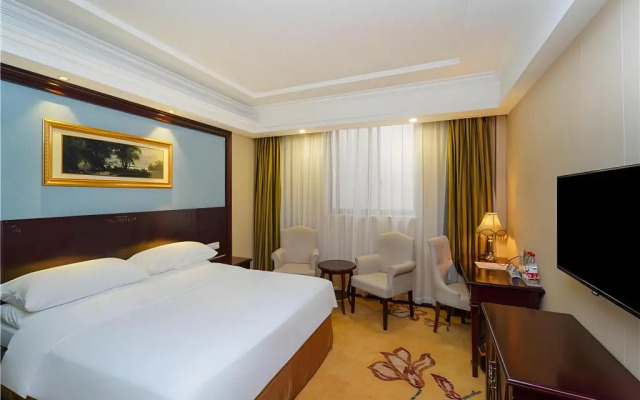 Vienna Hotel Shanghai Puong Jinqiao Park