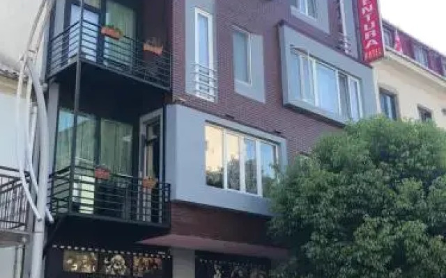 Ventura Hotel
