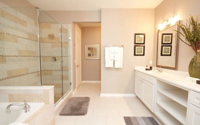 10-106 2 Bedroom Condo by RedAwning