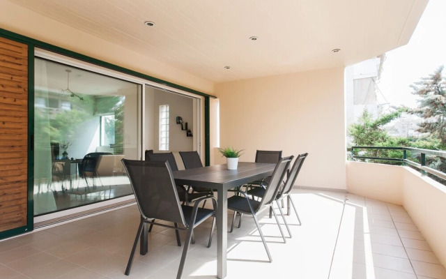 Top-Class 2BR Apartment in Marousi
