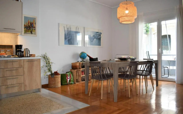 Athens Downtown Boho Apartment 1 min from metro
