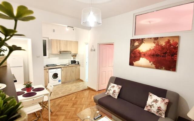 Downtown Victoria Apartments By CityBookings