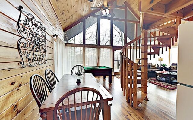 A Birds Song - 2 Br Cabin