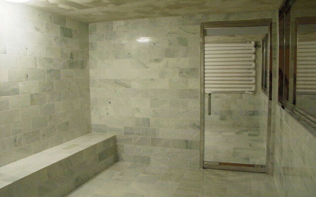 CJ Grand Hotel & Spa