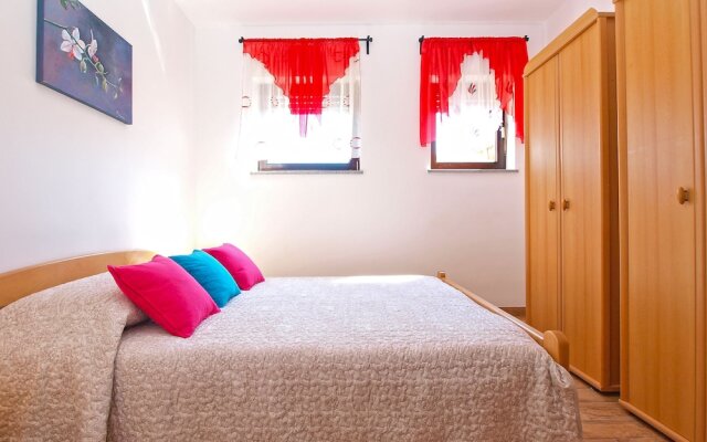 Apartment 1200