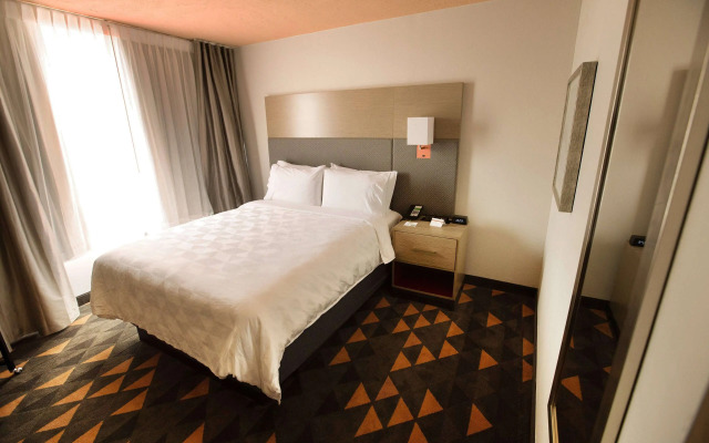 Wyndham Houston Hobby Airport