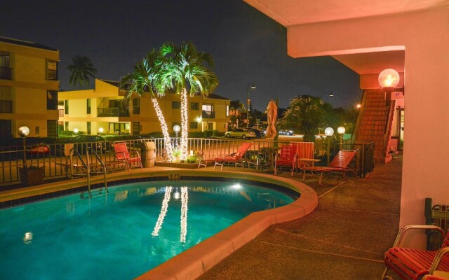 Sea Cliff Motel