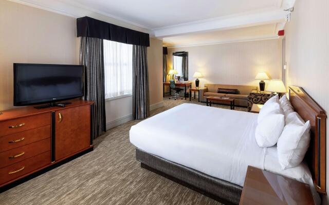 Hilton Cincinnati Netherland Plaza