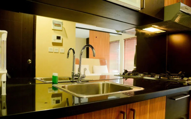 Exclusive Studio Room Atria Residence Apartment By Travelio