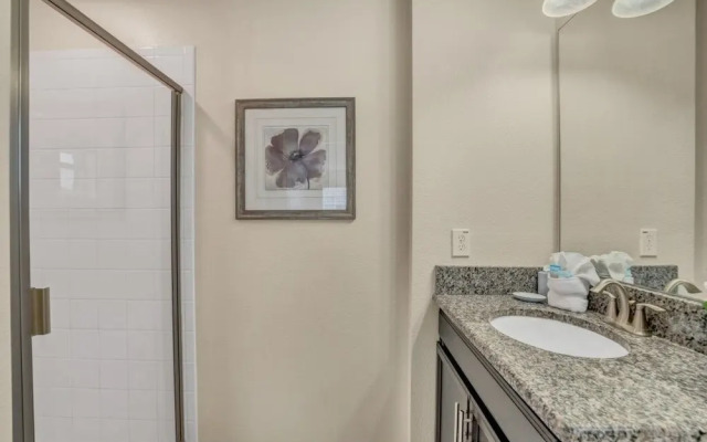 3097pequod 5 Bedroom Townhouse by RedAwning