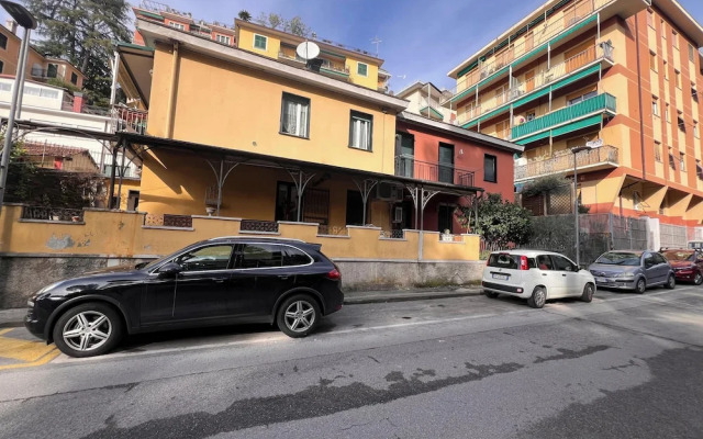 Inviting 1-bedroom flat with Balcony