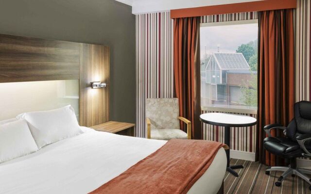 HILTON
