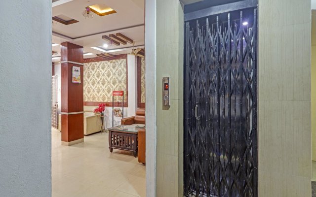 OYO HYD1589 Hotel Dhana Residency
