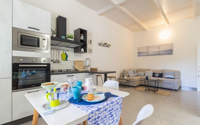 2473 Villetta Seaside by Barbarhouse