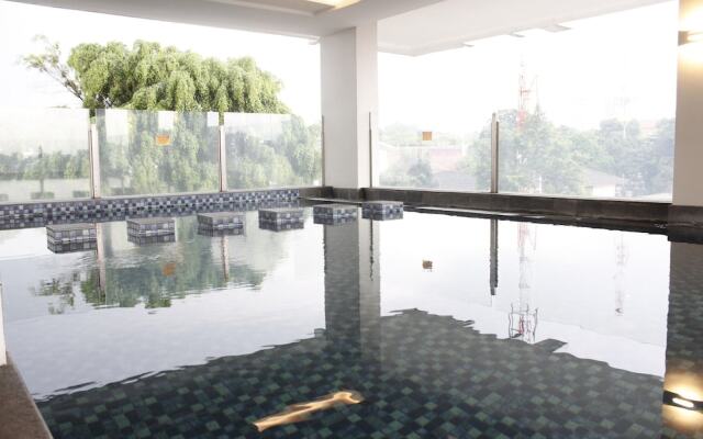 Modern & Comfy Studio Apartment at Tamansari Tera Residence