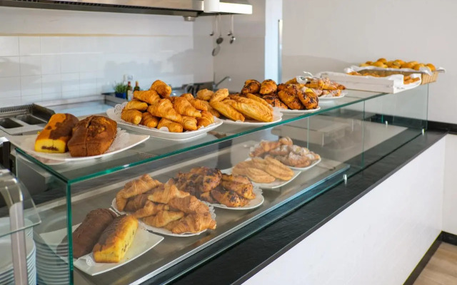 Ticho's Greenblu Hotel