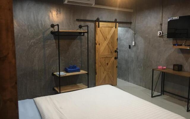 The Loft Resort Kabin Buri