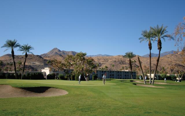 WorldMark Palm Springs - Plaza Resort and Spa