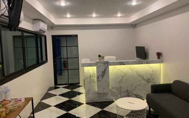 9TY Hotel