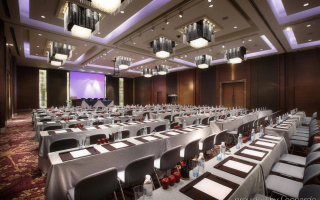 Crowne Plaza Hotel Gurgaon by IHG