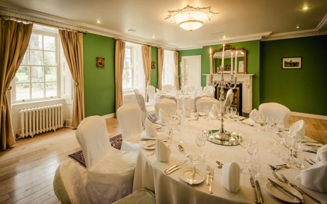 Roganstown Hotel & Country Club