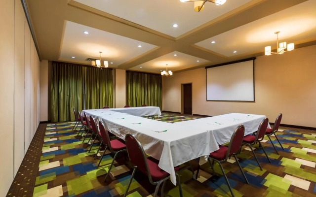 Holiday Inn Hotel & Suites Kamloops by IHG