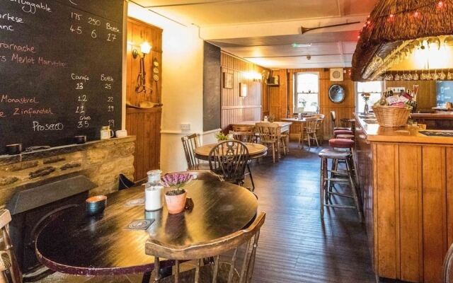 Three Horseshoes Inn