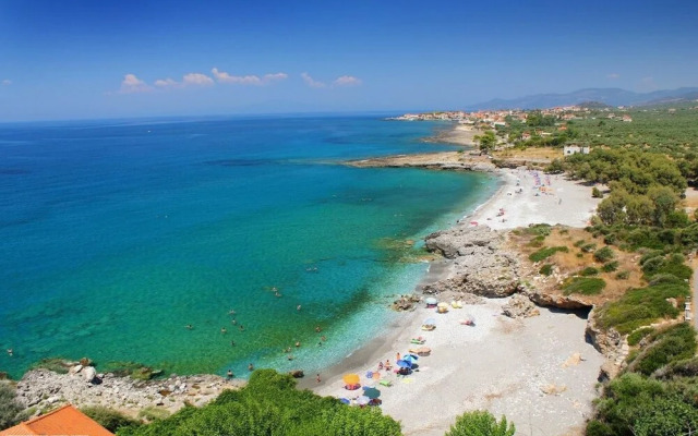 Charming Stone Getaway in Mani s Countryside