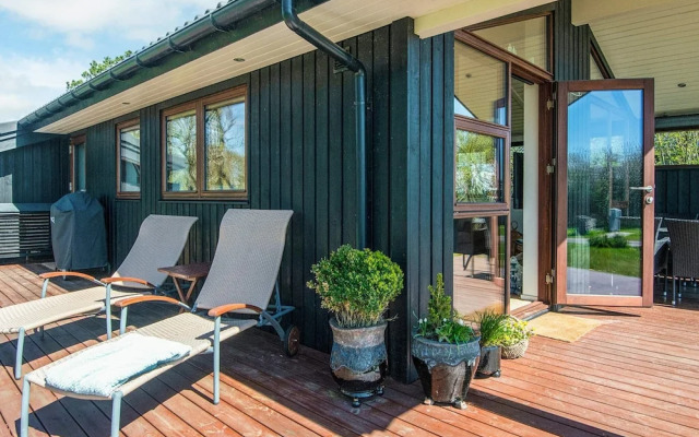 6 Person Holiday Home in Romo