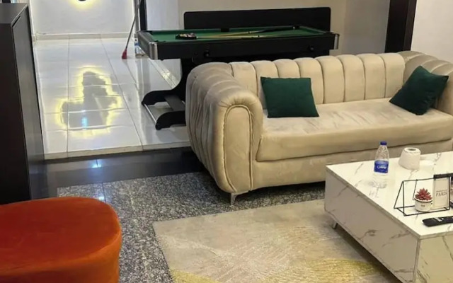 Aeronat Luxury Apartment