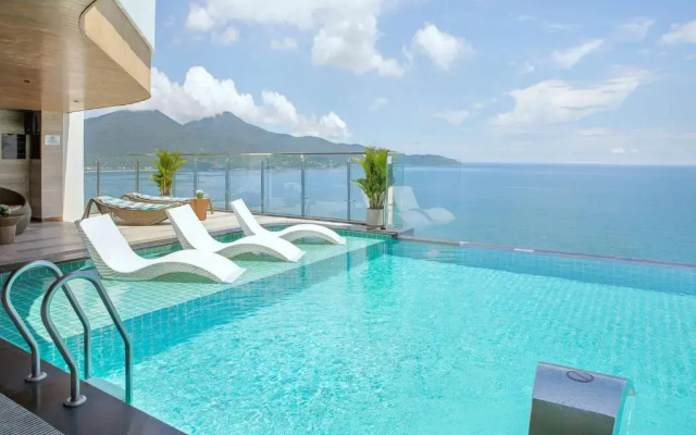 Raddison Hotel Danang