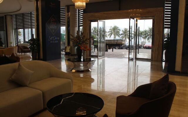 Muong Thanh Grand Bai Chay Hotel