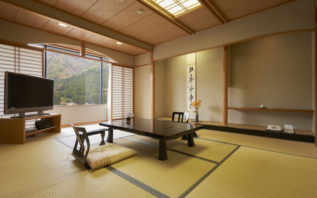 Kinugawa Onsen Sanraku