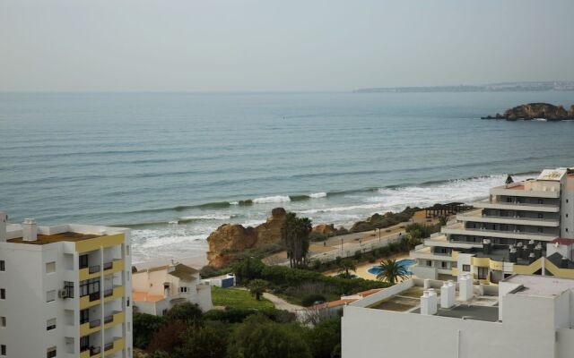 Apartamentos Jardins da Rocha Ninho Algarvio