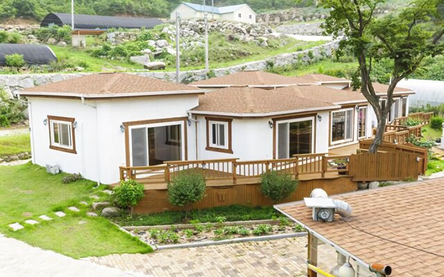 Ganghwa Herb Land Guesthouse