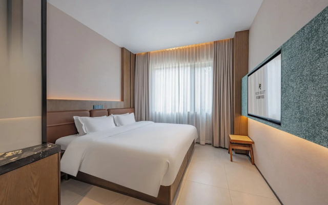 Guangzhou Tianhe Taikoo Hui Rezenxuan Hotel