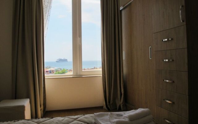 Aparthotel Crystal Beach I