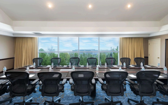 Hamilton Park Hotel & Conference Center