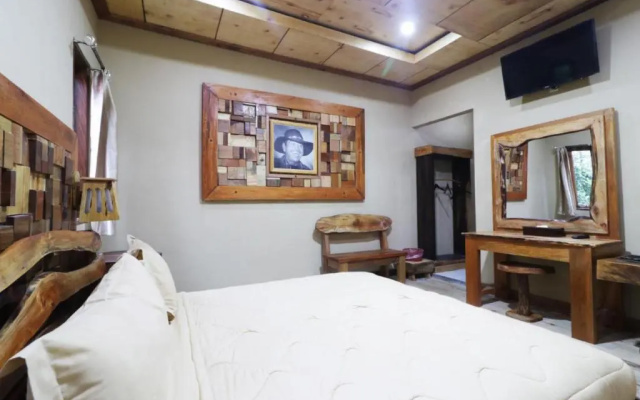 Alloyna Country Cottage By Zuzu – Guest Rooms – Berastagi