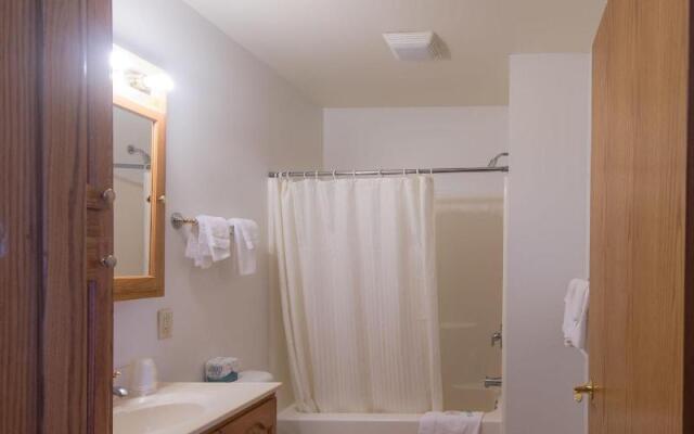Draft Horse Inn and Suites