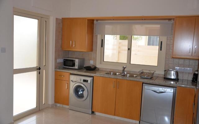 Anthorina Villa 7