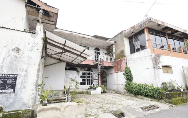 OYO 93847 Blio Guest House Syariah
