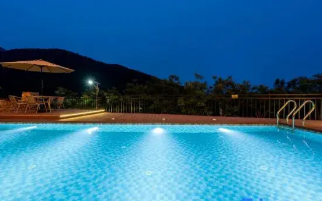 Beiqi Mountain Courtyard · Habitat Scenic Mountain Lodge (Huanshan Lake)