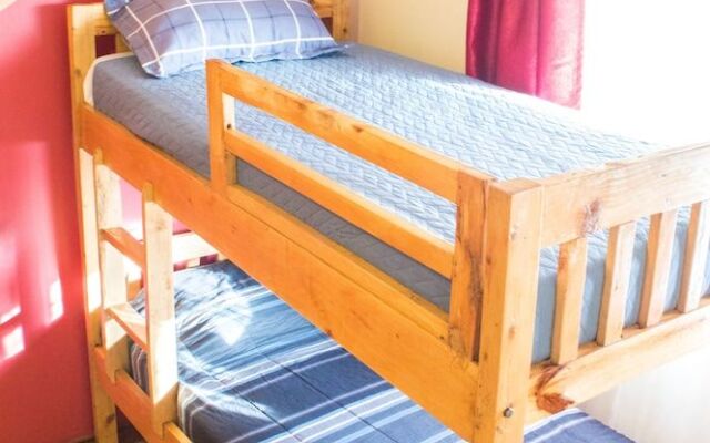 Naisula Place - Hostel