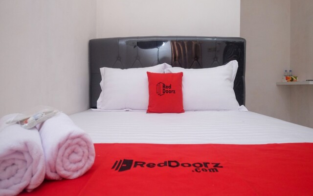 RedDoorz Syariah near Jogja Expo Center